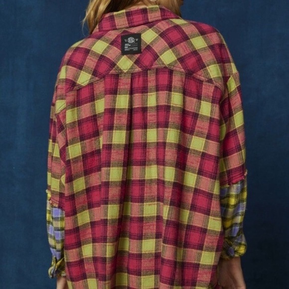 UO BDG One Way or Another Flannel Oversized Multicolor Plaid Pink Green Small - Picture 2 of 8